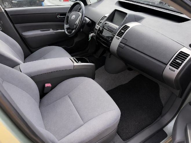 Toyota Prius 110h Lin�a Sol MC Vert clair de 2009