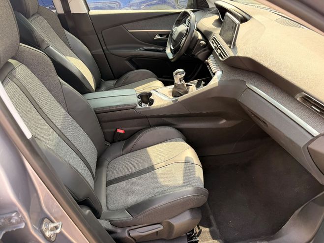 Peugeot 3008 1.2 Puretech 130ch PANORAMIQUE Gris fonc� de 2017