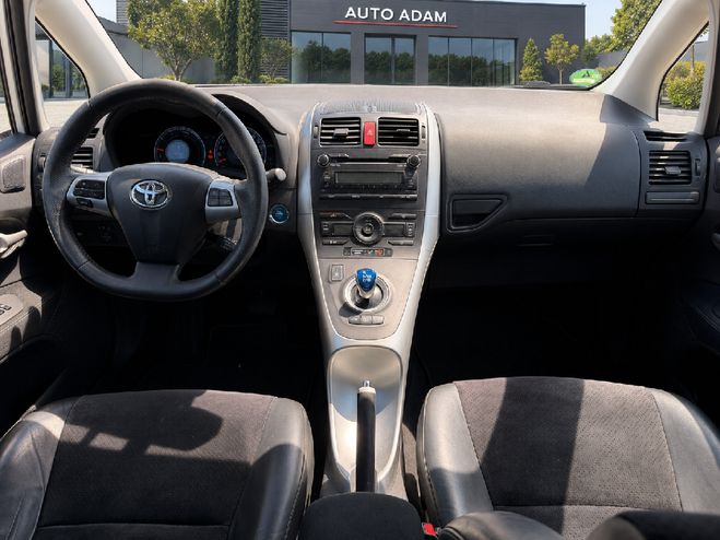Toyota Auris HSD 136h EXECUTIVE BLANC NACRE de 2010