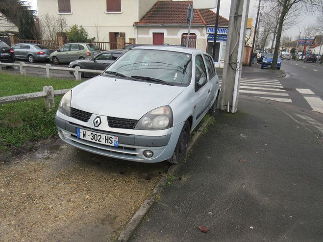 Renault Clio 1.4 16V 98CH EXPRESSION 5P GRIS de 2002