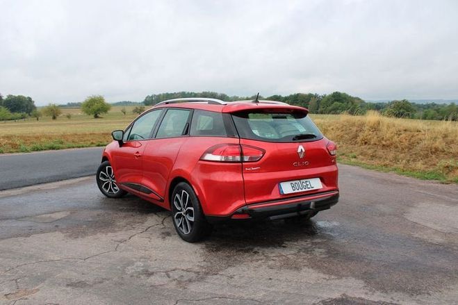Renault Clio 4 ESTATE 1L5 DCI ZEN COLORE GPS 3D CLIM  Rouge de 2013