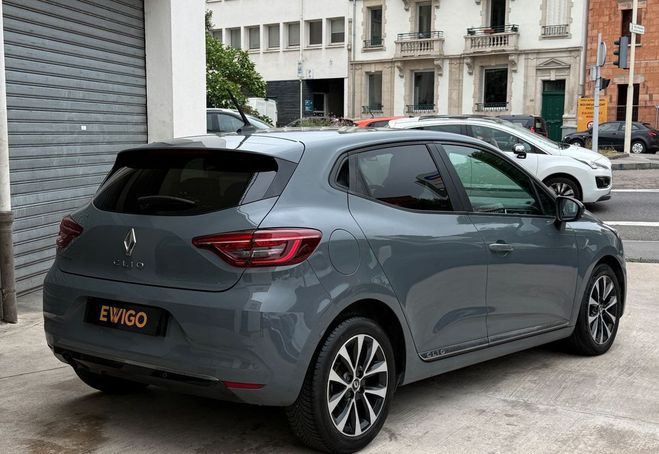 Renault Clio V 1.5 BLUE DCi 85 ZEN   CARPLAY RADARS A Gris de 2019