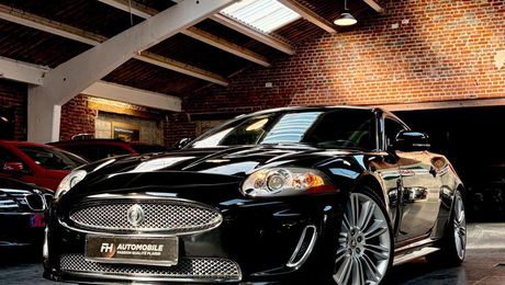 Jaguar XKR 5.0 V8 510 ch Ultimate Black Speed Pack, 2011 d'occasion a Halluin (59)