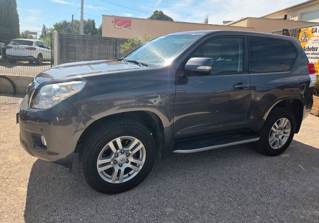 Toyota Land Cruiser l�gende 3.0l Bvm6 5places Autre de 2010