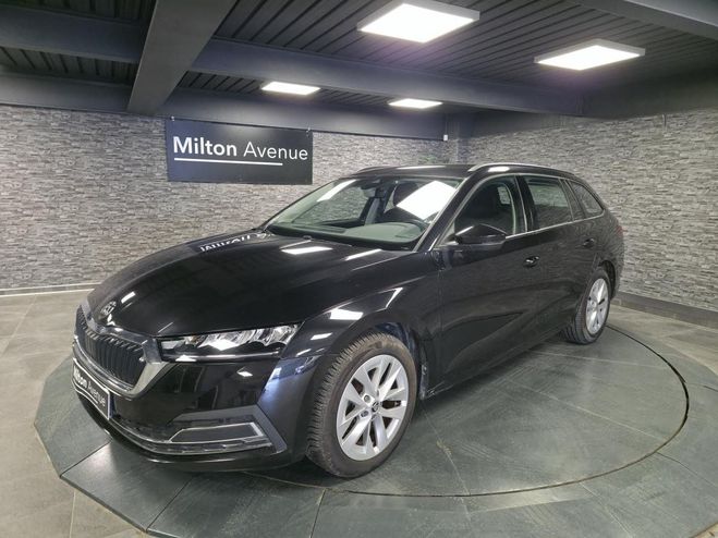 Skoda Octavia Combi 2.0 TDI - 150 - BV DSG IV SCOUT Am NOIR de 2023