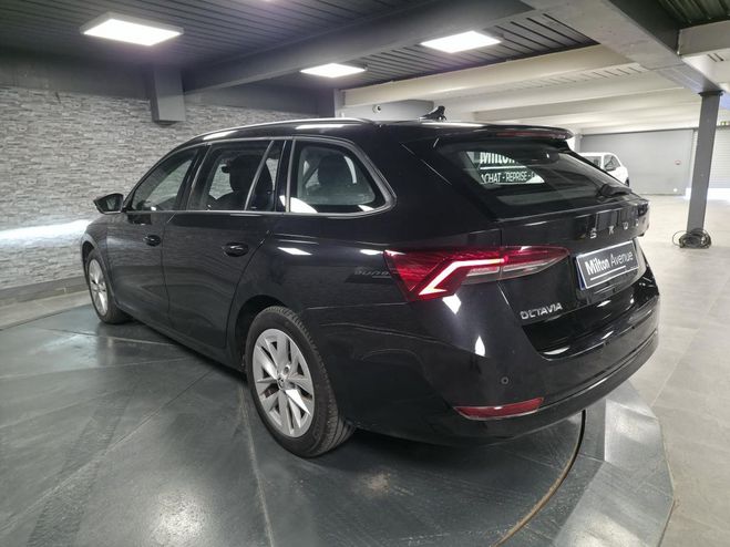 Skoda Octavia Combi 2.0 TDI - 150 - BV DSG IV SCOUT Am NOIR de 2023