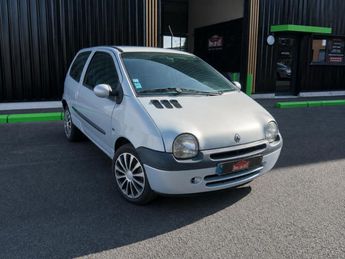  Voir d&eacute;tails -Renault Twingo 1.2i - 60 2004 BERLINE Campus PHASE 4 GA &agrave; Esvres (37)