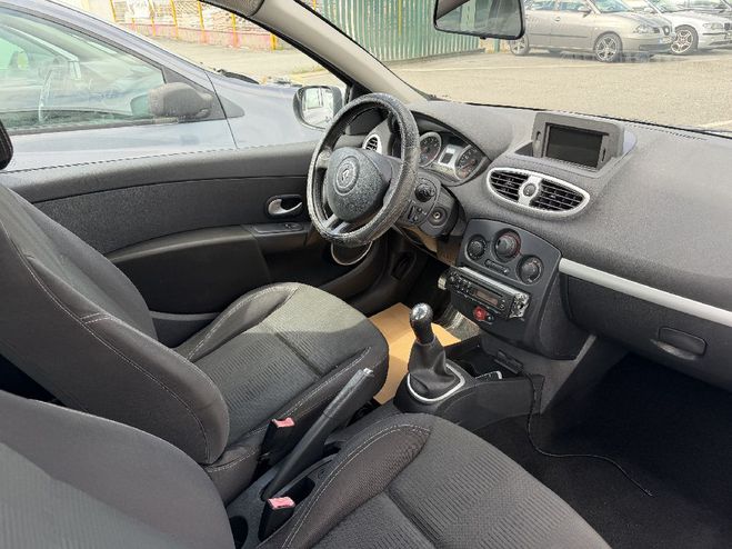 Renault Clio III dCi 75 eco2 Dynamique TomTom Euro 5 GRIS de 2011