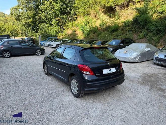 Peugeot 207 1.4 i 90cv BVA Premium 2�me main Noir de 2010