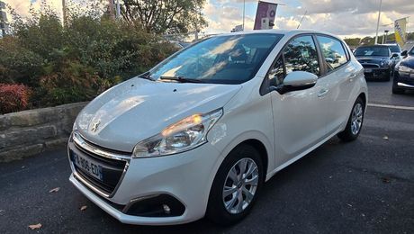 Peugeot 208 1.2l 82ch 66 000km 05-2017 2017 d'occasion a Sannois (95)