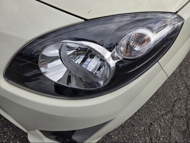 Renault Twingo II - 1.2 LEV 16V 75CH AUTHENTIQUE Beige de 2010