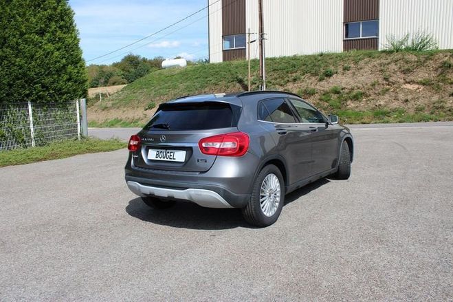 Mercedes Classe GLA 200 CDI BUSINESS 136 CV GPS 3D CAM�RA US Gris de 2017