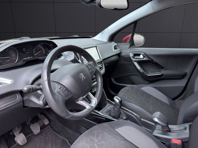 Peugeot 2008 1.2 PURETECH 82CH E6.C ALLURE Bordeau de 2019