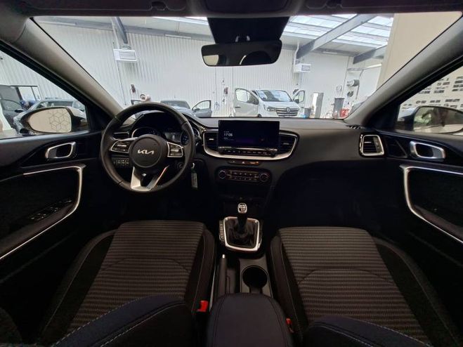 Kia Ceed 1.0 T-GDi 100 ch BVM6 Active argent de 2025
