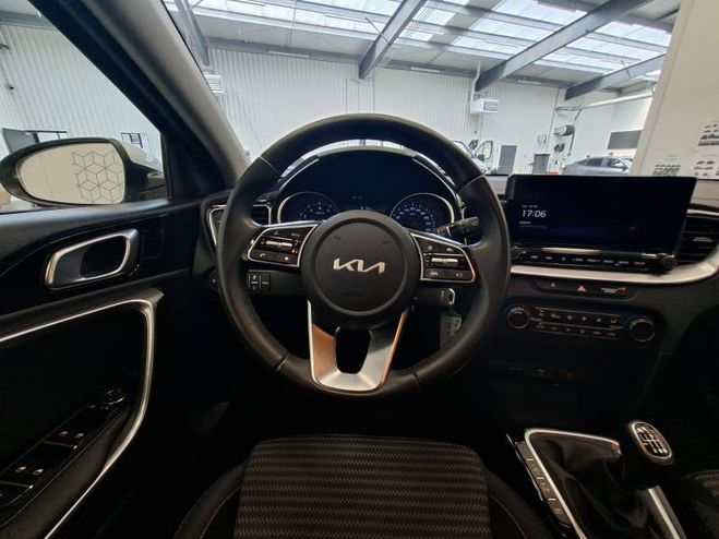 Kia Ceed 1.0 T-GDi 100 ch BVM6 Active argent de 2025