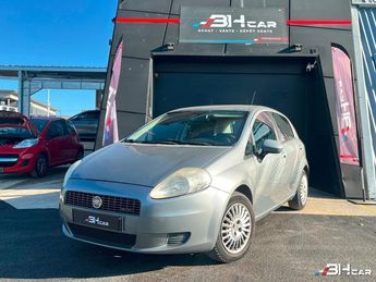  Voir d&eacute;tails -Fiat Grande Punto 1.3 MJT 75 - Mode city - Climatisation - &agrave; Ch�teau-Gaillard (01)