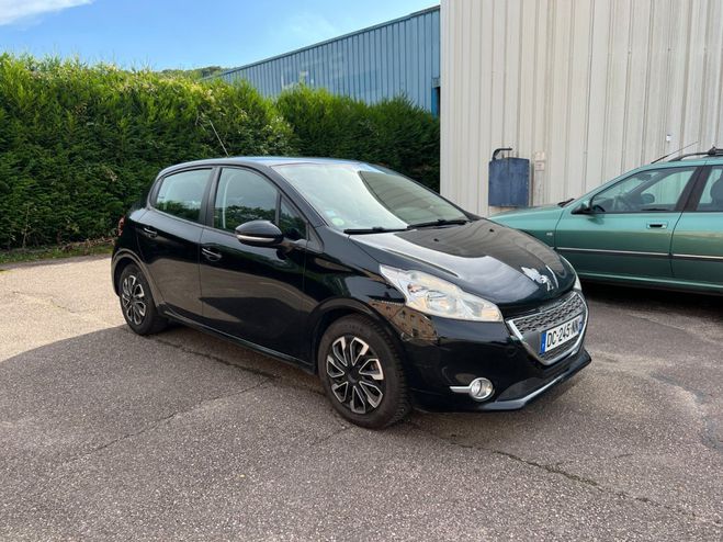 Peugeot 208 1.4 HDi 68ch BVM5 Active Noir de 2014