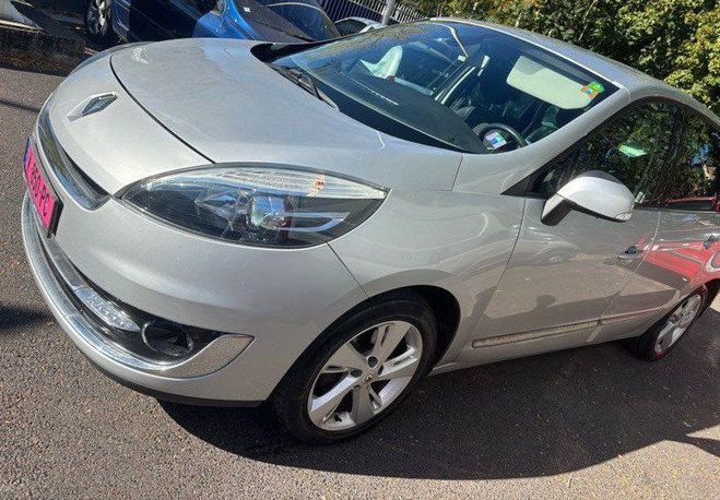 Renault Grand Scenic 1.4 Tce 130ch 7places 09-2012 suivi comp Gris de 2012