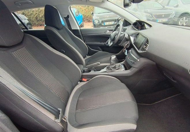 Peugeot 308 1.2 110cv STYLE GARANTIE 12 MOIS Blanc de 2016