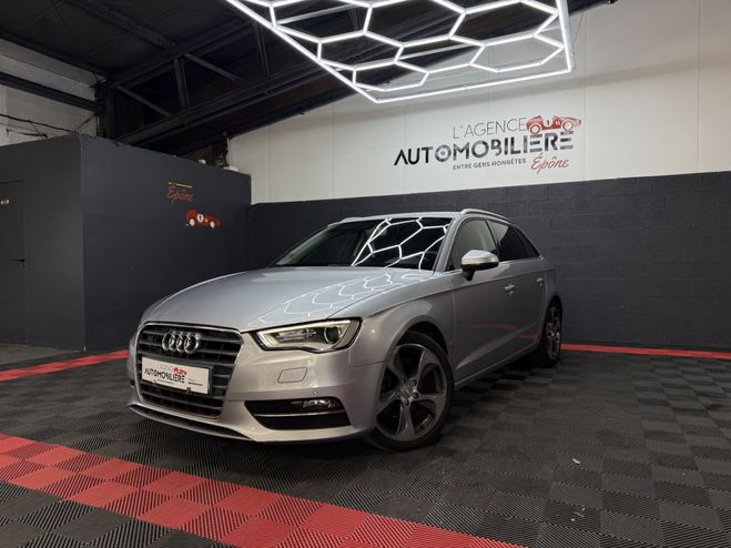 Audi A3 1.6 TDI 110 Ambition Luxe Gris de 2015