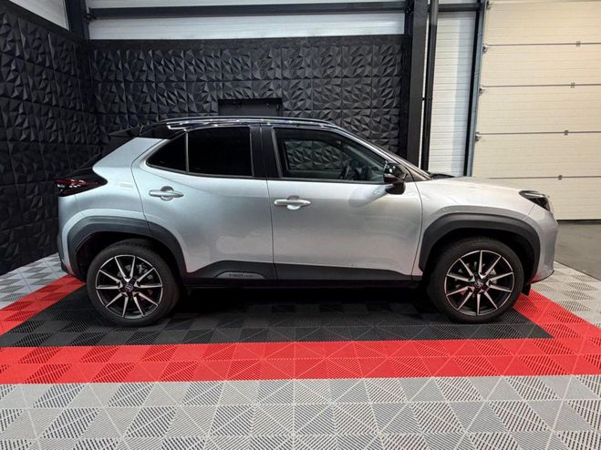 Toyota Yaris Cross HYBRID 130 CH GR SPORT BVA CVT - SIEGES  GRIS FONCE de 2025