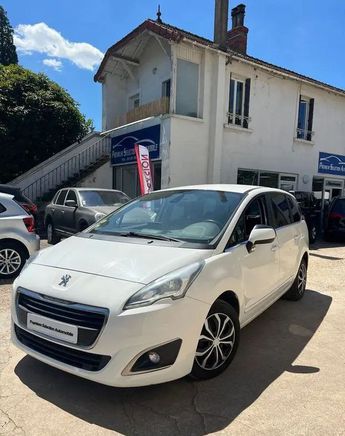  Voir d&eacute;tails -Peugeot 5008 1.6 HDi 115 Bo�te automatique 7 Places &agrave;  La Chapelle-de-Guinchay (71)
