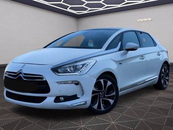  Voir d&eacute;tails -Citroen DS5 2.0 HDi Hybrid4 SoChic 200ch BMP6 ? Cuir &agrave; Uckange (57)