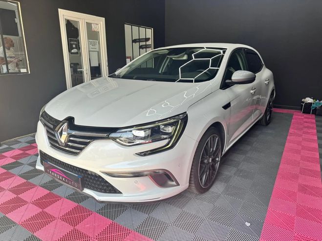 Renault Megane iv berline tce 130 energy gt line Blanc de 2018