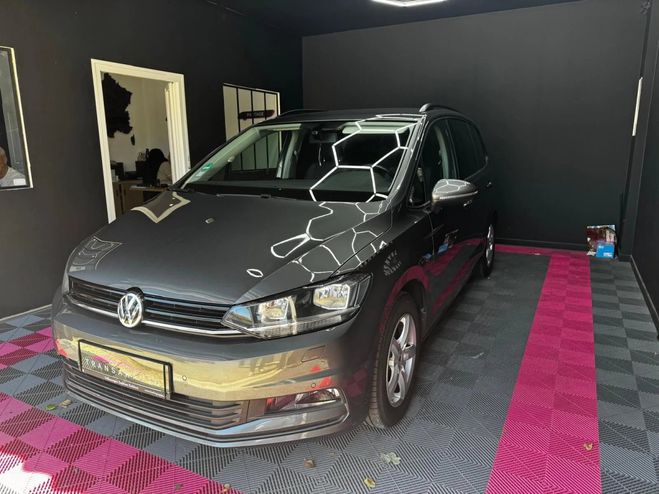 Volkswagen Touran 1.6 TDI 115 BMT 7pl Family suivi complet Gris de 2016