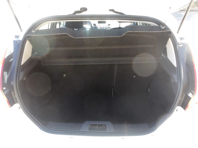 Ford Fiesta 1.5 TDCI 75CH EDITION 5P BLANC de 2015