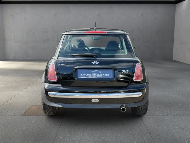 Mini Mini ONE 90CH NOIR de 2003