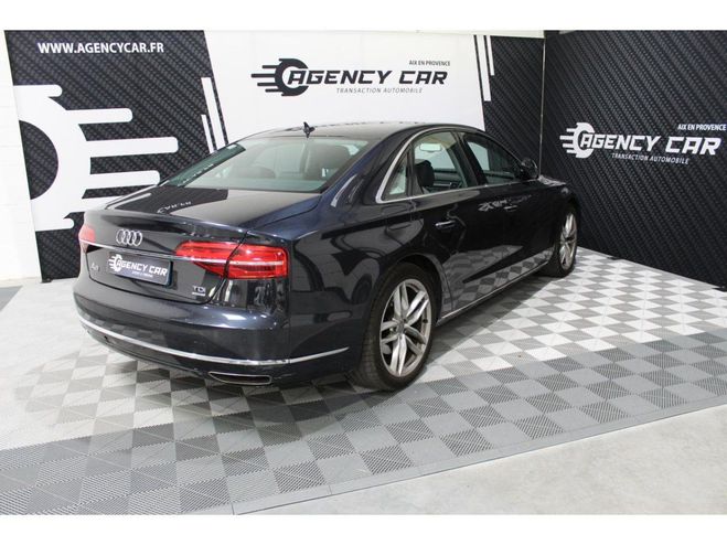 Audi A8 Quattro 3.0 V6 TDI clean diesel - 262 -  BLEU FONCE de 2017