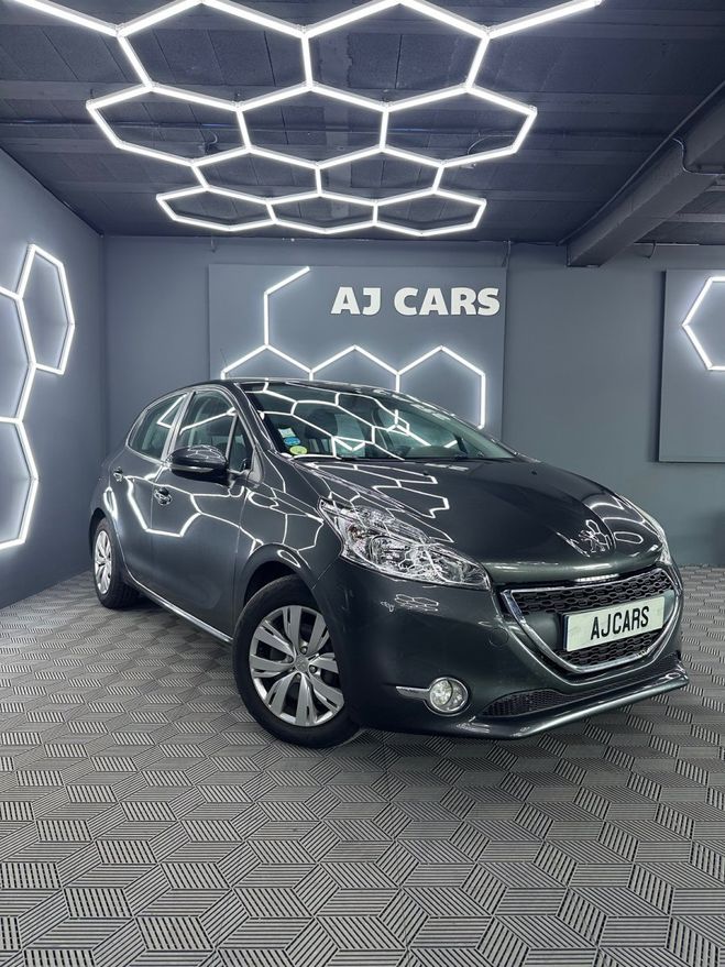 Peugeot 208 1.6 e-HDi 92Ch *DISTRI NEUVE *GPS *CLIM  Gris de 2015