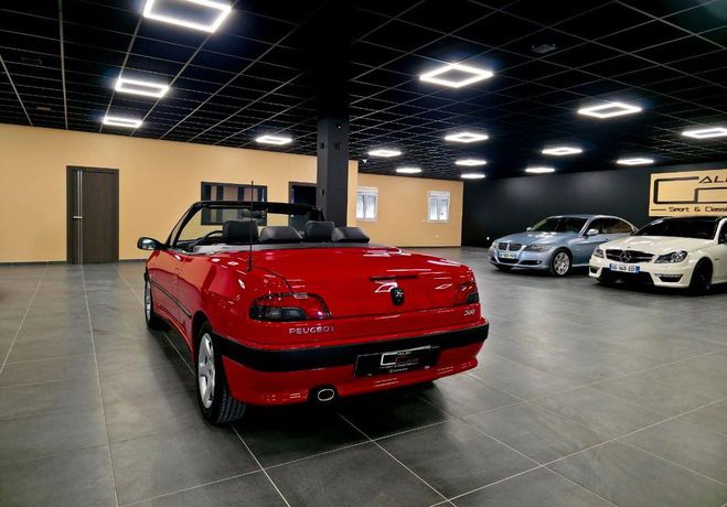 Peugeot 306 Cabriolet Pininfarina S�rie limit�e SAIN Rouge de 1999