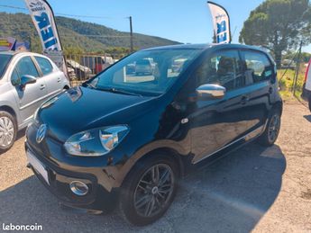  Voir d&eacute;tails -Volkswagen Up 1.0 i &agrave; Brignoles (83)