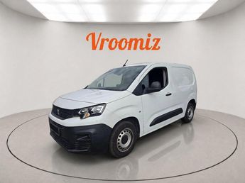  Voir d&eacute;tails -Peugeot Partner vu fourgon 1.5 hdi 100 1000kg l1 m grip  &agrave; Mouguerre (64)