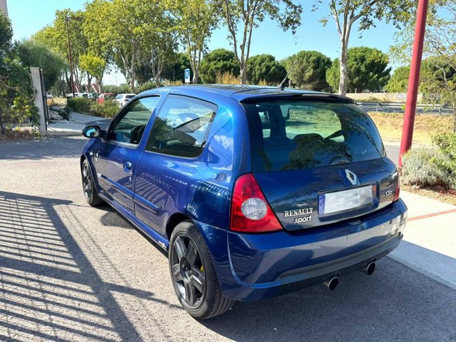 Renault Clio II 2.0 16v R Sport 3p BLEU de 2002