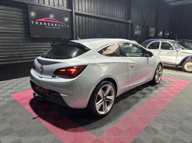 Opel Astra Gtc Gris de 2012