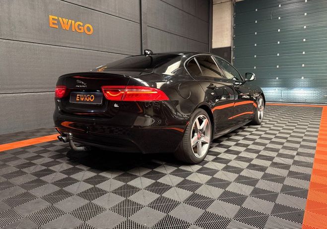 Jaguar XE 2.0 D180 Ch R-SPORT BVA ATTELAGE CAMERA  Noir de 2018