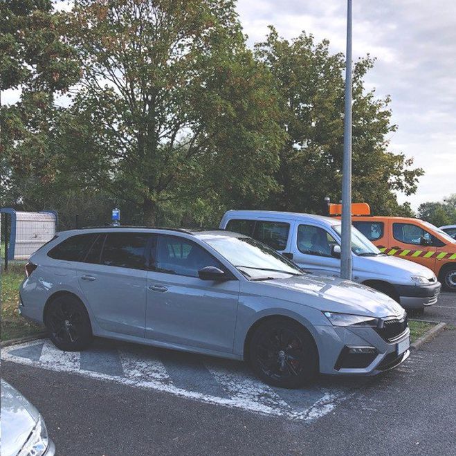 Skoda Octavia Combi RS GRIS FONCE de 2021