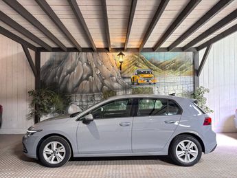  Voir d&eacute;tails -Volkswagen Golf VIII 2.0 TDI 116 CV LIFE &agrave; Charentilly (37)