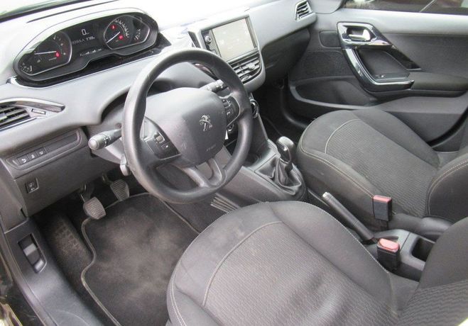 Peugeot 208 1.6 BLUEHDI 100CH ACTIVE BUSINESS S&S 5P Noir de 2016