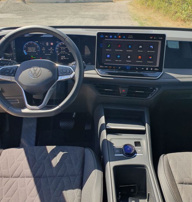 Volkswagen Tiguan  1.5eTSI 150 cv EDITION DSG  de 2025