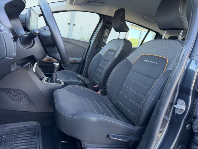 Dacia Sandero 1.0 TCE 90 CH STEPWAY CONFORT GRIS F de 2021