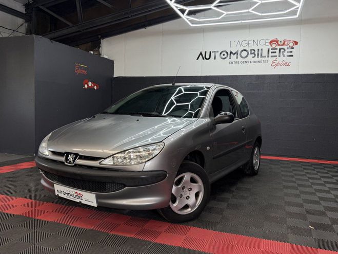 Peugeot 206 1.1i 60 ch Pop Art Gris de 2004