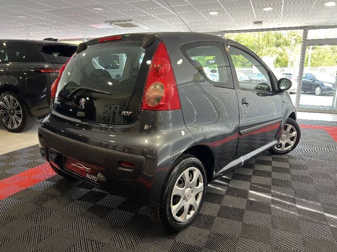 Peugeot 107 1.0e 12V 68ch BLUE LION Trendy Grise de 2010