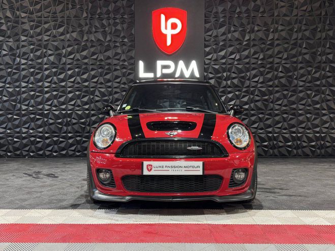 Mini Clubman I (R55) John Cooper Works 211ch ROUGE de 2009
