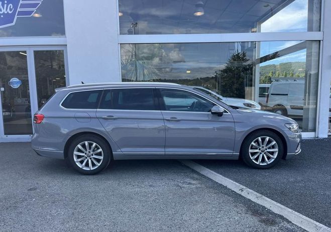 Volkswagen Passat SW 1.5 TSI Evo 150 DSG 7 Lounge Gris de 2023
