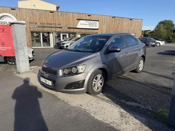  Voir d&eacute;tails -Chevrolet Aveo 1.2 - 86 LT clim   radar AR &agrave; Brive-la-Gaillarde (19)