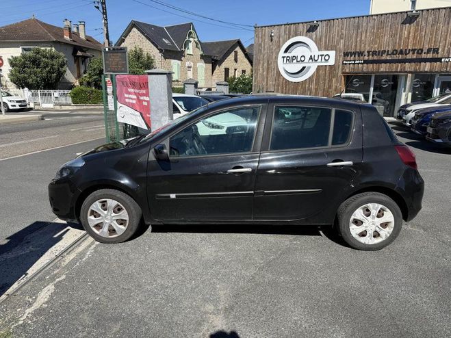 Renault Clio 1.5 dCi - 85 Dynamique TomTom NOIR de 2010